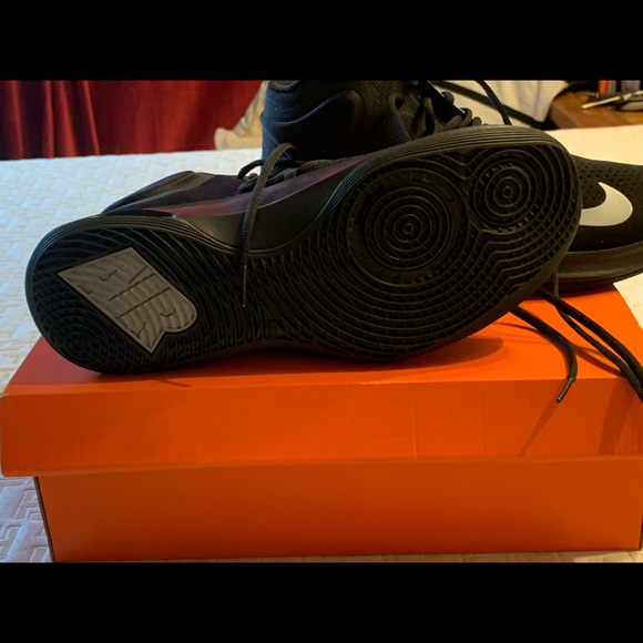 NIB Nike Air Versatile IV NBK - Picture 5 of 6